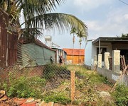 Gia đình cần bán nhanh lô đất đẹp ngay nhà thờ cư suê   giá tốt chỉ 799 triệu - đắk lắk