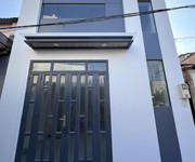 Giá tốt: bán nhà mới 1 trệt 1 lầu-70m2, 3pn -mặt tiền: 5m, hẻm rộng 4m, sẵn sổ ngay ngã tư gò mây,