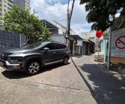 Diện tích lơn - hẻm  oto - sât mt phạm văn đồng 110 m2 - 6 t8   còn tl