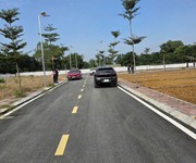 Bán mảnh đất gần quốc lộ 21 xã phú cát, khu vực trung tâm nhất hòa lạc, phù hợp xây trọ, chung cư