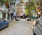 Nhà lô góc mới đẹp , vỉa hè rộng ô-tô tránh , mặt kinh doanh  kđt mỗ lao 45m 5 t 11 tỷ 9