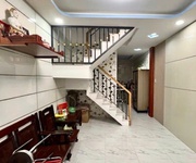 Nhà 3 tầng sát  đầm sen q11 - 4 phòng ngủ - nhà còn mới chỉ vào ở - 3.85 tỷ tl