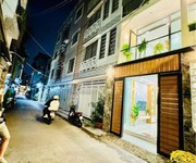 Nhà hxh phú nhuận - phường 5 - thích quảng đức.