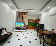 bán nhà thạch bàn long biên 5.5 tỷ 5 tầng sát chung cư ct thạch bàn hàng xóm quân đội