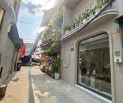 Giá 5.2 tỷ  nhà đẹp ngang 4.6m  sát ngã tư phú thuận  nguyễn thị thập  quận 7- kdc hiện hữu.