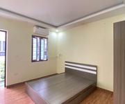 4 Cho thuê nhà 4 p.ngủ phố Văn Cao, DT: 46m2.