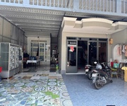 Nhà 8m ngang    ôtô ngủ trong nhà   nhỉnh 6ty