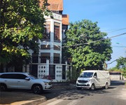 Chủ gấp bán    căn nhà c4 phạm thế hiển quận 8 giảm sâu còn 16.8 tỷ 0948769331