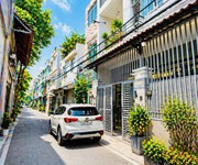 Đối diện công viên   hxh thẳng thông   ngay đhct   66m  ngang 6   3 tầng nhích 8