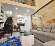 Một căn nhà không giống phần đông   lạc long quân, tây hồ