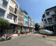 Bán nhà mặt tiền bông sao, ngang 4m, đối diện công viên mới ở ngay- 0931172218