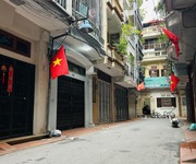 Bán nhà phố mai anh tuấn, đống đa, ngõ ô tô, gần hồ, dân trí cao, 38m, 5 tầng, 10.5 tỷ