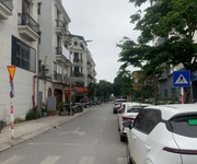 Bán đât 80m  mặt tiền 5m lô góc 3 mặt thoáng ,giá nhỉnh 7 sát học viện nông nghiệp 1 ,.