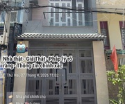 Ngộp bank bán gấp nhà 2 mặt tiền  4x 18  hxh 10m, tphcm