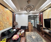 Bán nhà mặt phố phùng hưng, 55m2, 3 tầng, mặt tiền 3.5m, giá 32.5 tỉ, cho thuê 45 tr/tháng