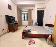 Nhỉnh 4 tỷ bán nhà tân mai nguyễn chính 5 tầng dân xây cách phố 50M hoàng mai