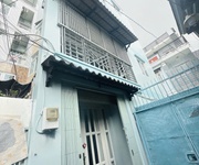 Trung tâm q4 5 tầng đúc kiêng cố 5 tỷ còn tl