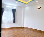 3 Trung tâm q4 5 tầng đúc kiêng cố 5 tỷ còn tl