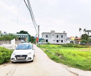 Quỹ đất hiếm phú cát 200m2 , mặt tiền rộng   chia lô được ngay   lời ngay khi cọc .