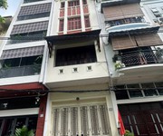 Bán nhà khu phân lô hoàng cầu, đống đa, ô tô qua nhà, vỉa hè, hai thoáng, 45m, 13.4 tỷ