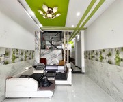 - Đường nhựa 8m ,di chuyển 2 phút tới Siêu thị Aoen ,sát chợ Lê Đình Cẩn, trường THCS Bình Trị Đông