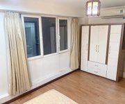 1 Nhà mình còn 1 căn mặt đường phố mai hắc đế, cách vincom bà triệu 200m, diện tích 20m2