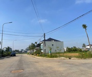 2 Mình không bán một lô đất trống, mình bán một không gian sống xanh và một cơ hội đầu tư an toàn. 2 Mình không bán một lô đất trống, mình bán một không gian sống xanh và một cơ hội đầu tư an toàn.