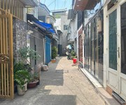 Chỉ 2.9 tỷ - có nhà 2 tầng hẻm xe hơi - quận 12 ra riêng thôi