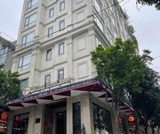 Khách Sạn Boutique4  Yên Ninh 12 Tầng 220 Tỷ 60 Phòng Lô Góc View Hồ rất đẹp