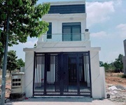 Nhà SG DT: 100 m2 , đưa trước chỉ 590 triệu