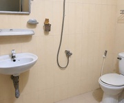 5 Cho thuê căn hộ 2PN, căn góc thoáng mát, sát sông Hàn
