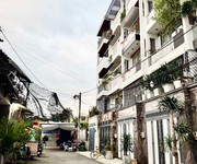 Thầy Vũ trường THPT chuyên Trần Đại Nghĩa cần bán nhà gấp về quê ở