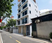 Nhà mới 7 tầng ô tô đỗ cửa -kinh doanh phố bát khối- long biên 48 m2 x 14 tỷ.