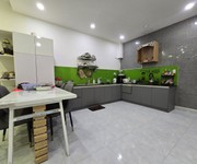 Nhà mặt tiền lỗ giáng 100m2, 2 tầng gần chợ hòa xuân, giá chỉ 6.5 tỷ