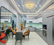 Nhà đường hồ xuân hương quận bình thạnh phường 14 cũ.