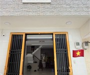 - Ngay Trung Tâm Quận Tân Phú . Hẻm nhựa 6M ô tô đổ cửa, gần công viên nước Đầm Sen. Hẽm xe tải đậu