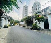 Bán đất ngay đường nguyễn văn hưởng thảo điền q2 , diện tích: 380 - 58 tỷ