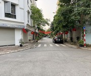 Lô góc đắt giá TĐC Giang Biên - 40m2 Nhà 4 tầng - 20m ra Phố Phạm Khắc Quảng