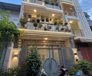 - Vị trí đẹp, gần ngã tư bốn xã, sát tân phú gần trường học, gần chợ, hẻm 5m, cách 20m ra mặt tiền H