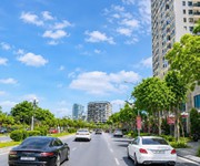 Bán toàn văn phòng lô góc mặt phố hồng tiến, long biên 260m2 mt30m 8 tầng 125 tỷ
