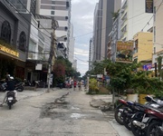 Bán nhà đất mặt tiền phố tây trần quang khải nối dài   cách biển trần phú chỉ 300m.  diện tích: