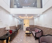 Căn hộ dịch  vụ 7 tầng 1 hâm dòng tiên 50tr/ tháng có thang máy