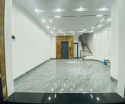 Nhà mới đẹp 6 tầng thang máy gần phố Lê Duẩn ngõ nông thông thoáng 55m2 trước nhà rộng, hơn 12 tỷ