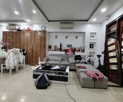 Nhà nguyễn văn cừ   ô tô tránh   gara trong nhà   5 tầng đẹp