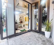Bán nhà trưng nữ vương 49m2 giá 3.75 tỷ góc 3 mặt thoáng full nội thất