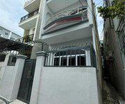 Nhà riêng 3 tầng tọa lạc tại trung tâm gò vấp, p17. dt 5,7x19 93m2 nhà còn mới vào ở ngay giá 8 tỷ
