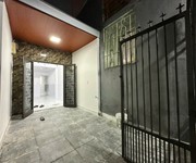 2 mặt kiệt gần mt điện biên phủ, 1 nhà ra ô tô, 40m2, mê lửng, sân rộng, 2.xx tỷ
