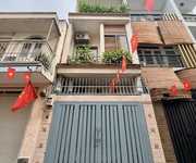 Nguyễn Trọng Tuyển - vòng xoay Lăng Cha Cả - 41m2 x 4T, hẻm thông, nhà cao thoáng.