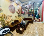 Nhà đẹp gần phố Tôn Đức Thắng ngõ thông 35m2 x 4T 2 mặt thoáng, 9 tỷ
