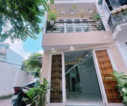 Nhà 4 tầng còn mới vào ở liền - căn góc hướng đông nam mát mẻ quanh năm - hẻm trước nhà 3.5m thông